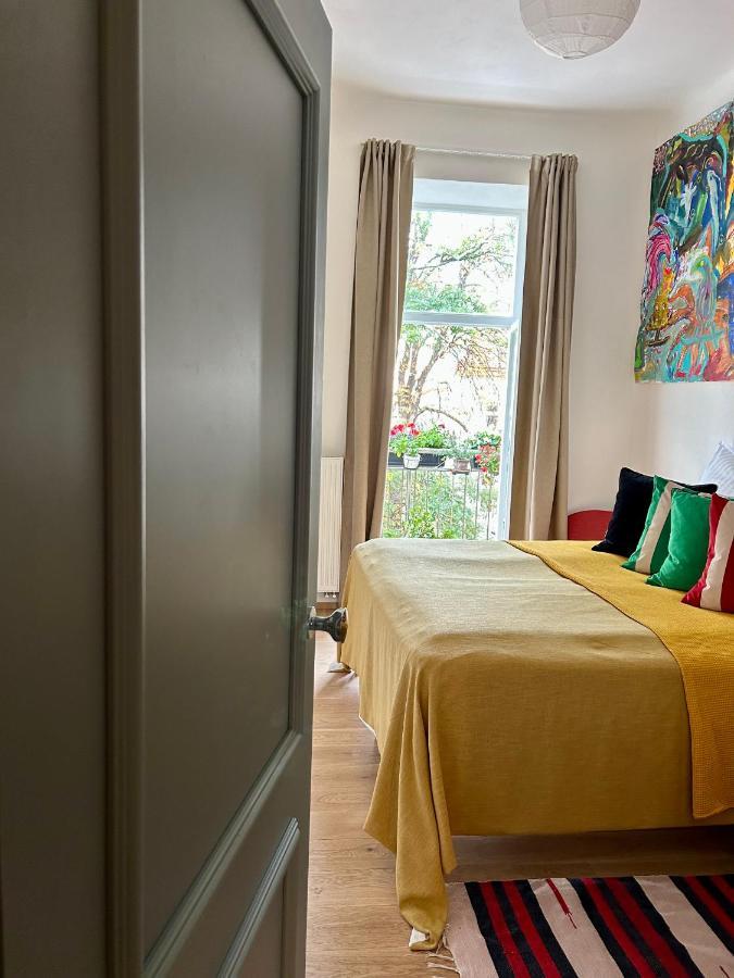Green Balcony & King Size Bed براغ المظهر الخارجي الصورة